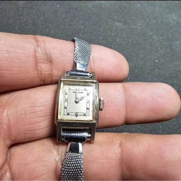 Vintage Hamilton Ladies Mechanical Wind Cocktail Watch Working With Flaws - Picture 2 of 8